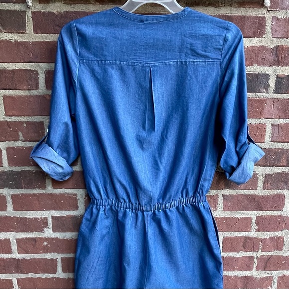 Very J Blue Lightweight Denim Jean Romper Size Small - Picture 12 of 13